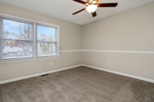 Building Photo - 101 Kingsbridge Ln