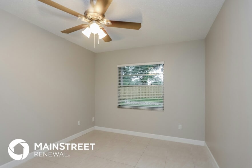 Building Photo - 24100 Turtlerock Ct