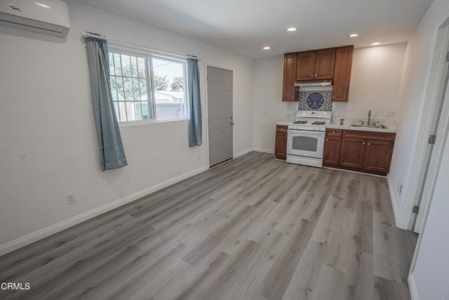 Building Photo - 15409 Hartsville St