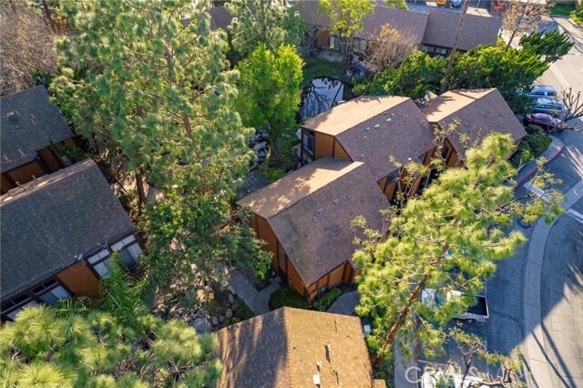 Building Photo - 10614 Shoreline Dr