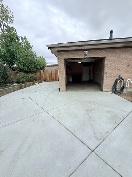 Building Photo - 1281 Worley Dr