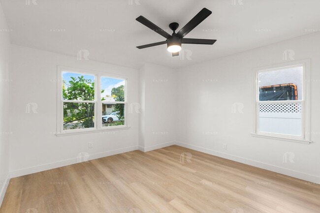 Building Photo - Newly REMODELED large 4 bed / 4 bath home w/ family room, private bonus room / home office, and "...