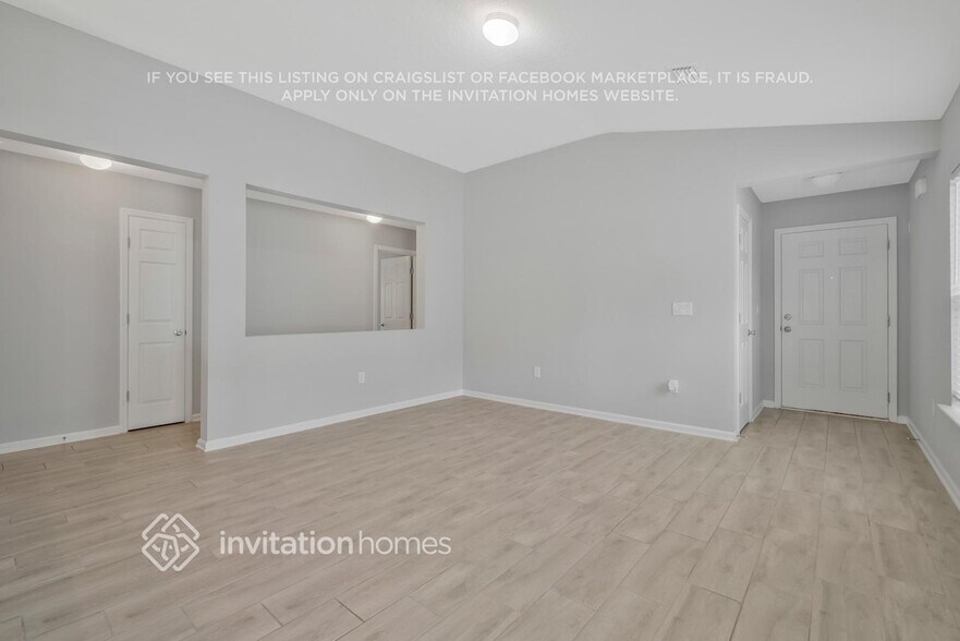 Building Photo - 207 Santorini Ct