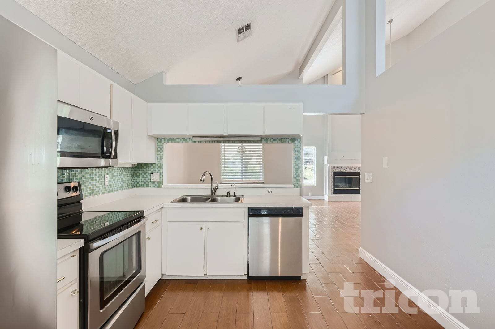 Building Photo - 28534 Tall Grass Dr