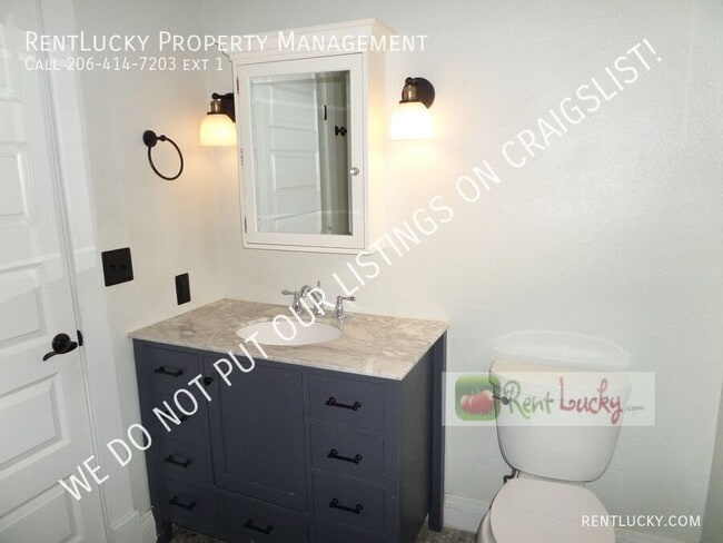 Building Photo - 821 23rd Ave