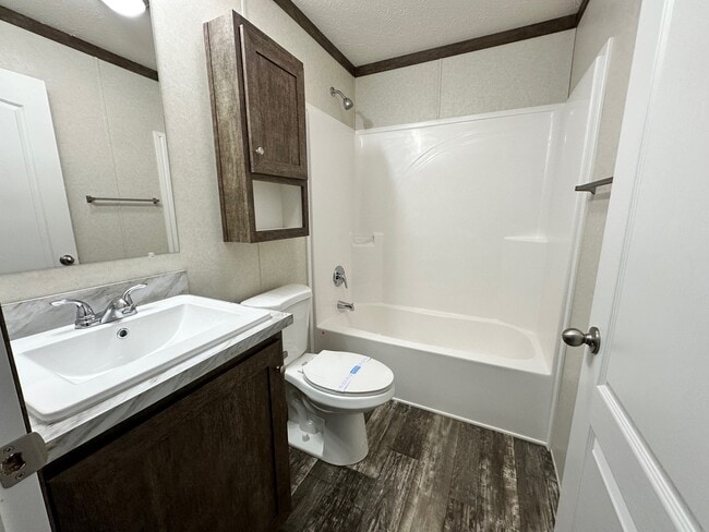 Building Photo - 642 Oregon St