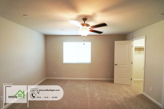 Building Photo - 674 Mission De Oro Dr