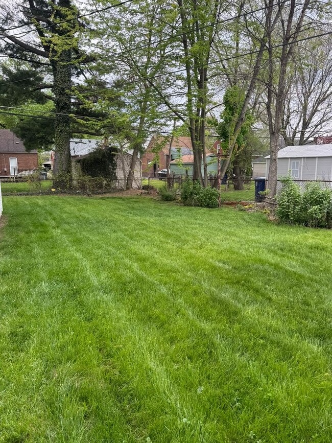 Building Photo - Fully Updated 3 Bedroom - 1 bathroom home