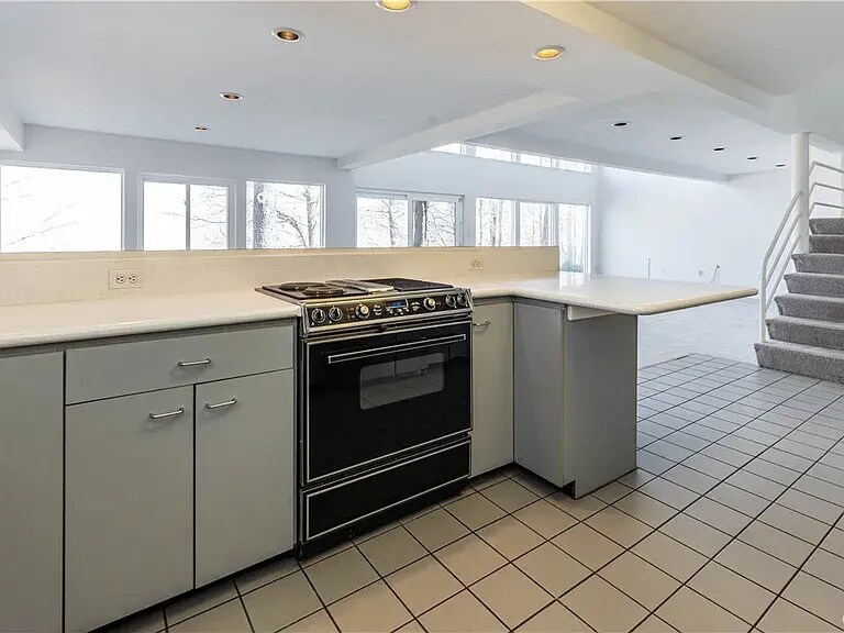 Building Photo - 7520 Spectrum Way