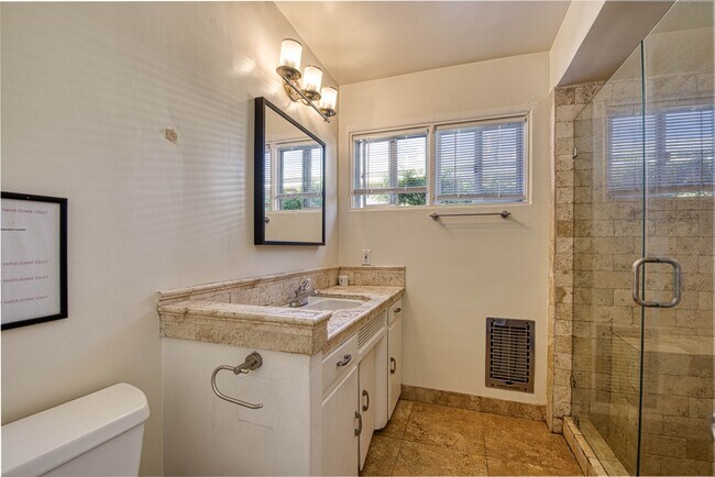 Building Photo - 6141 Dorothy Dr