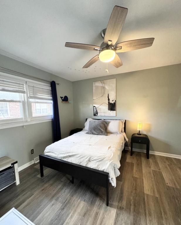 Building Photo - 360 Betsy Rd