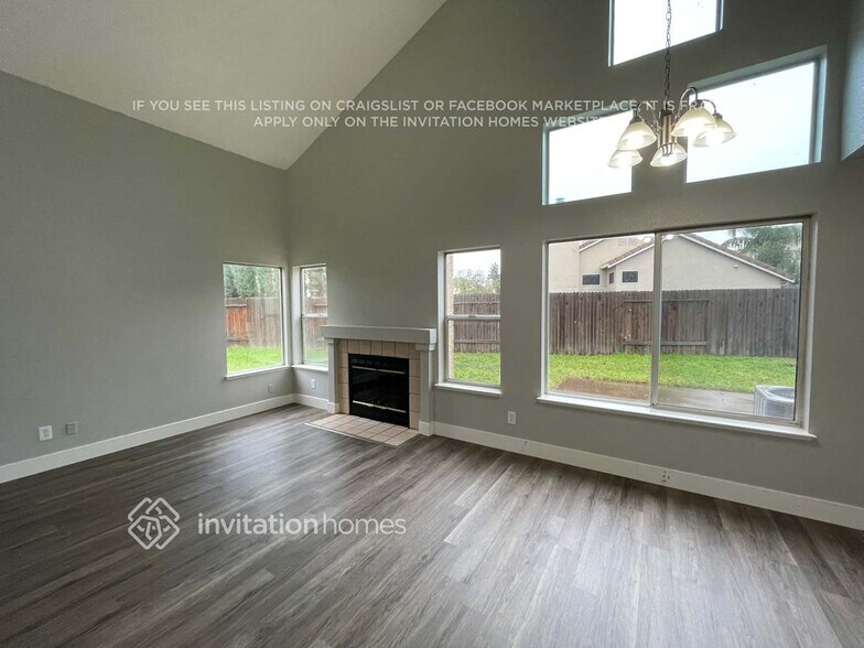 Building Photo - 8622 Aspen Ridge Ct