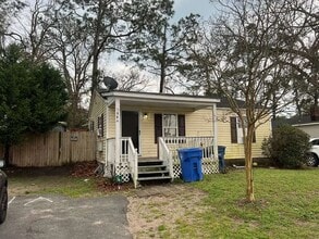 Building Photo - 508 Maple St