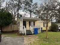 Building Photo - 508 Maple St