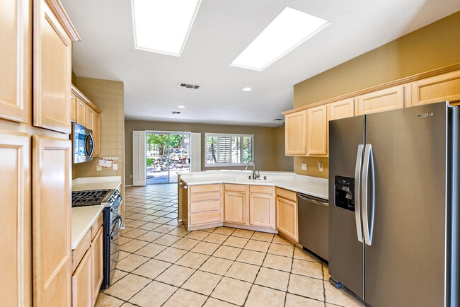 Building Photo - 78374 Bovee Cir