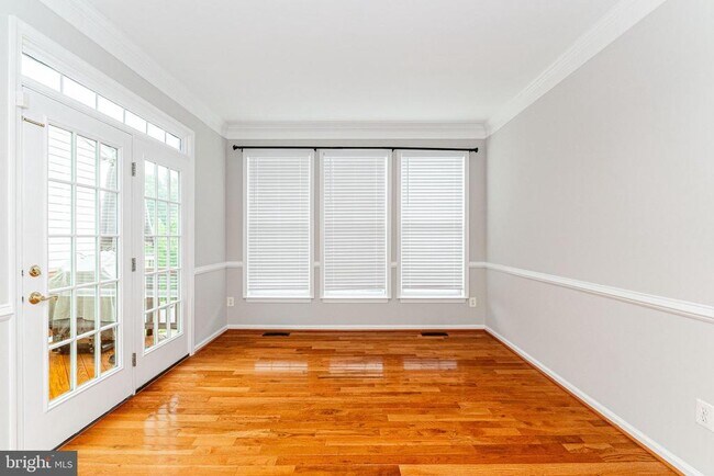 Building Photo - 7877 Dogue Indian Cir