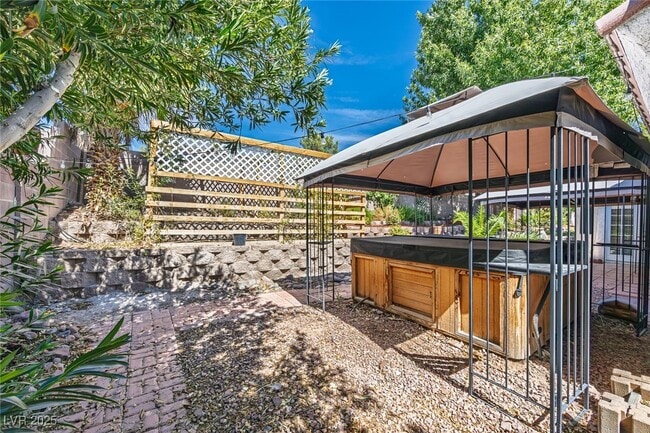 Building Photo - 4517 Inez Dr