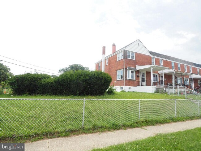 Building Photo - 7445 Edsworth Rd