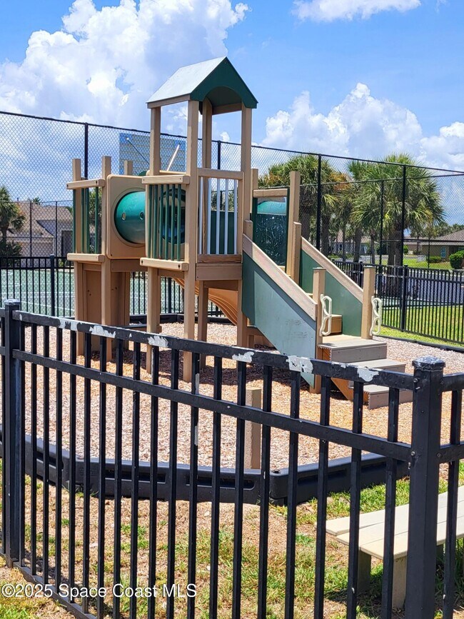 Building Photo - 460 Bismarck Way