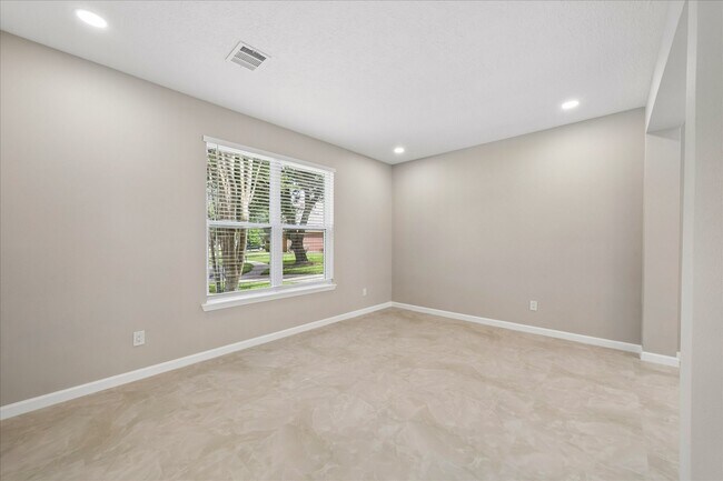 Building Photo - 1306 Hunter Wood Dr