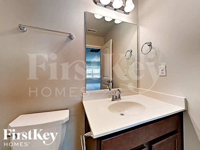 Building Photo - 3196 Baylor Cir