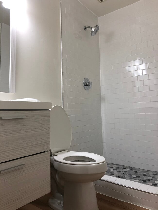 Renovated Bathroom - 6114 Stonepath Cir