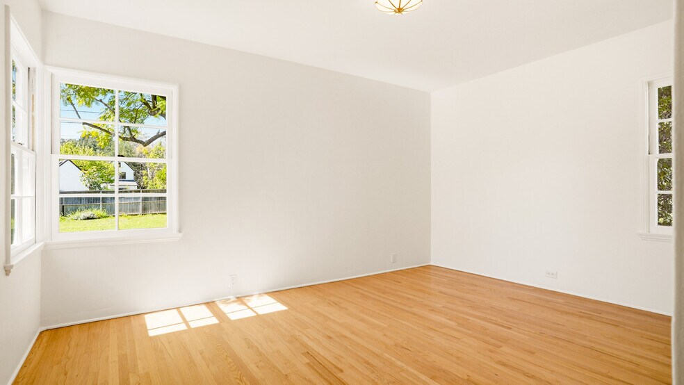 Building Photo - 1755 Craig Ave