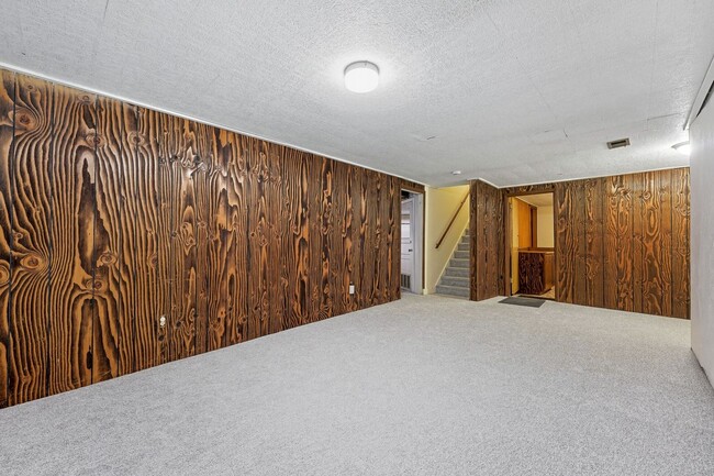 Building Photo - 3070 Reed St