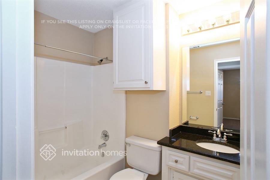 Building Photo - 1427 New Haven Dr