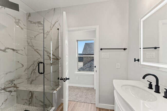 Building Photo - 7007 Longmire Cir