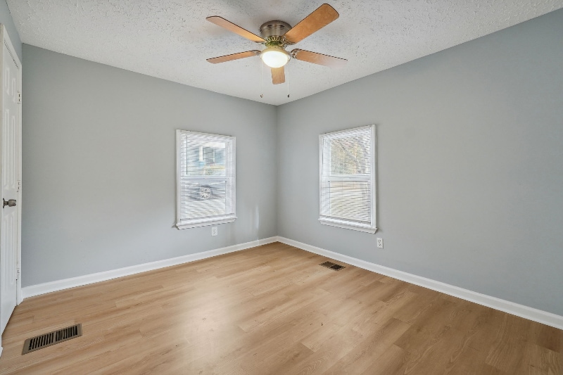 Building Photo - 562 Grant St SW