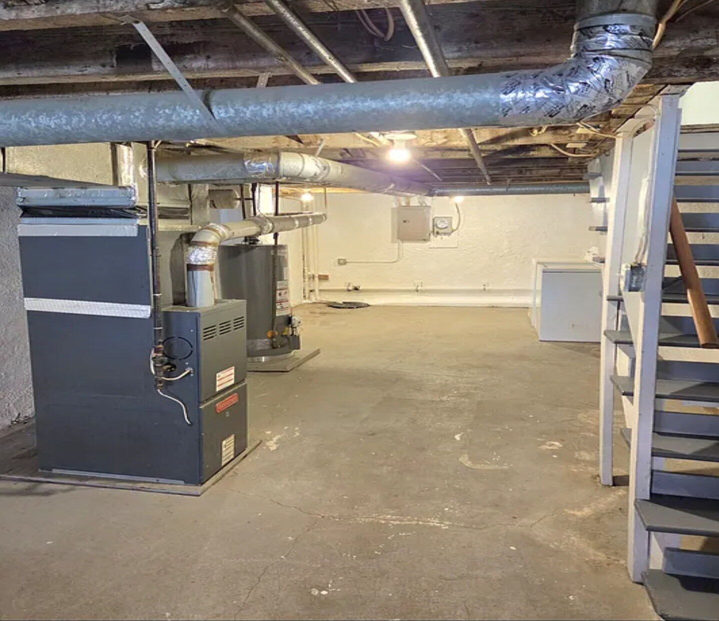 Building Photo - 1310 N Montford Ave