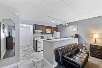 Building Photo - 30 US-9W