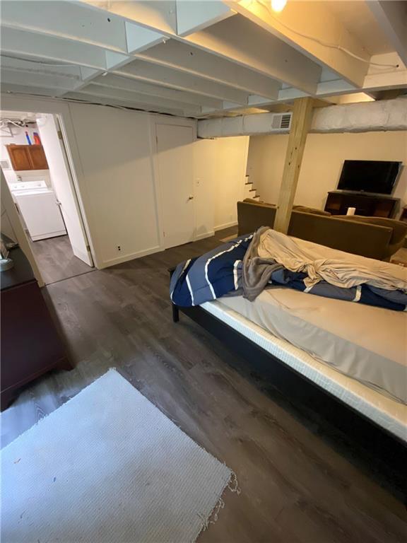 Building Photo - 2000 Fairway Cir NE