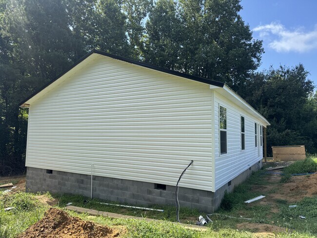 Building Photo - 190 Croft Cir