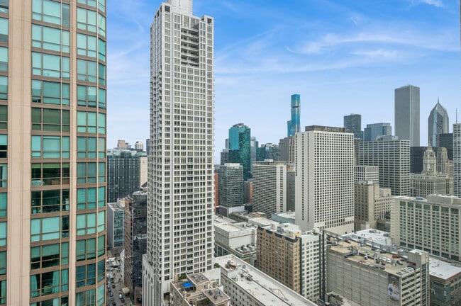 Building Photo - 2 E Erie St