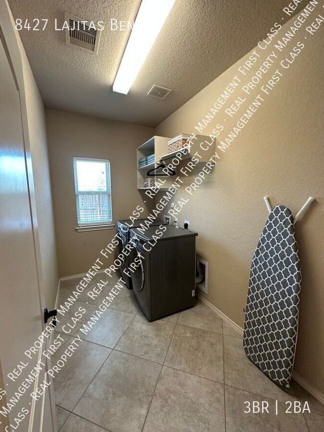 Building Photo - 8427 Lajitas Bend