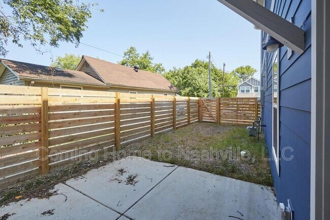 Building Photo - 1719 Pecan St