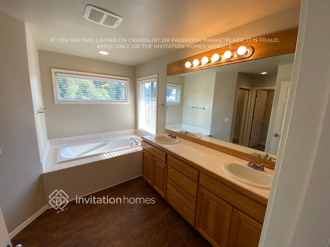 Building Photo - 35235 6th Ave SW