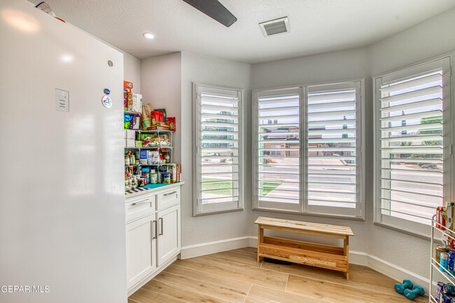 Building Photo - 6205 Brisa Del Mar Dr