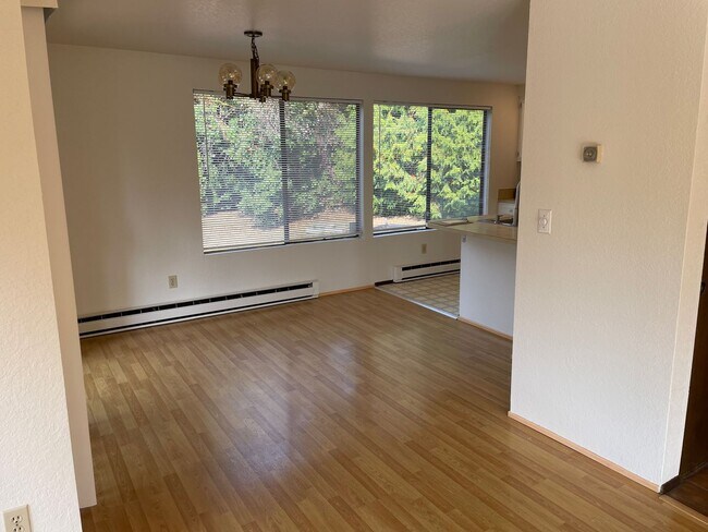 Building Photo - Stone Court Duplex