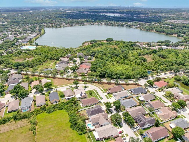 Building Photo - 6650 Thackston Dr