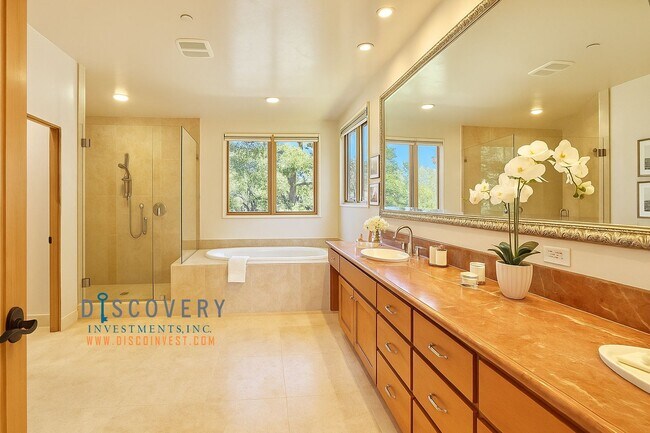 Building Photo - Charming Spanish-style, Mediterranean-insp...