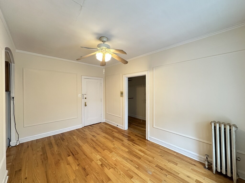 Building Photo - 2849 N Burling St