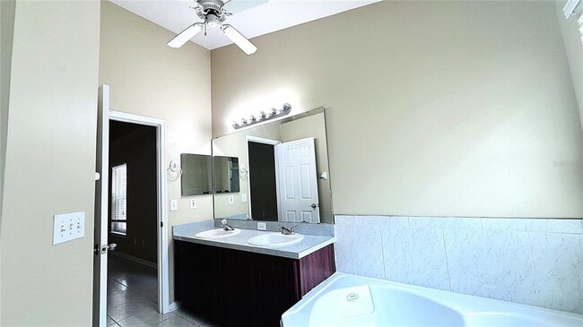 Building Photo - 10903 Rushwood Way