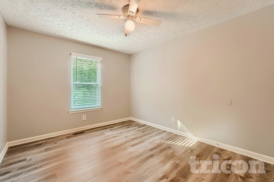 Building Photo - 126 Woodberry Ct