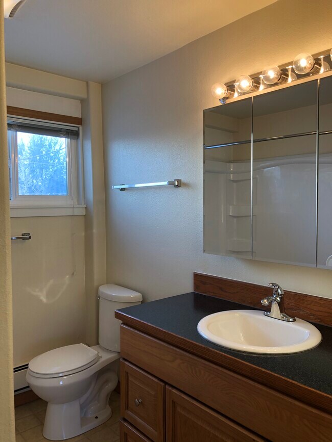 Bathroom - 5360 Lake Otis Pky