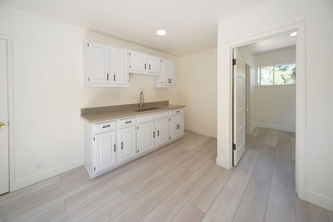 Building Photo - 223 S Padre Juan Ave