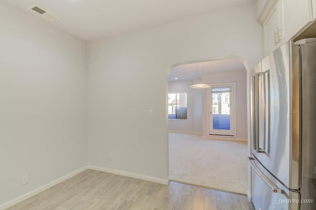 Building Photo - 465 35th Ave