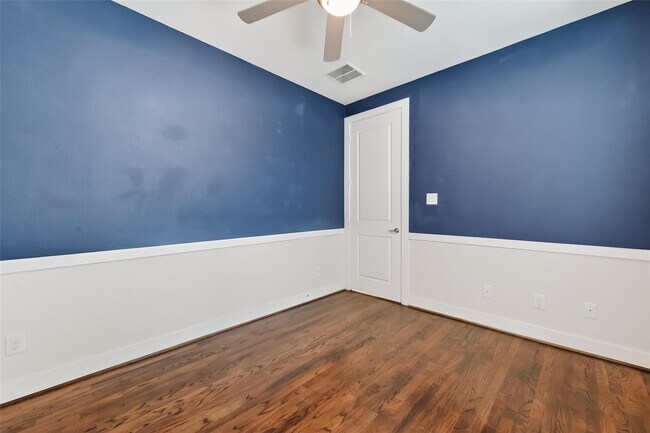 Building Photo - 1508 Beall St